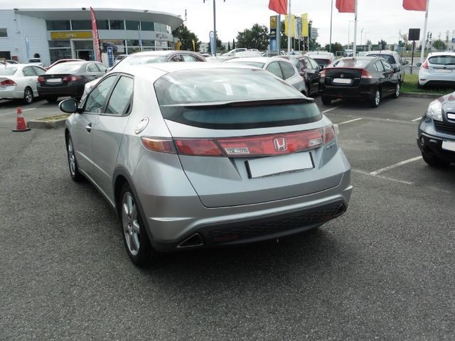 CIVIC type 8 Ph I - 5 PORTES - 2006-2010